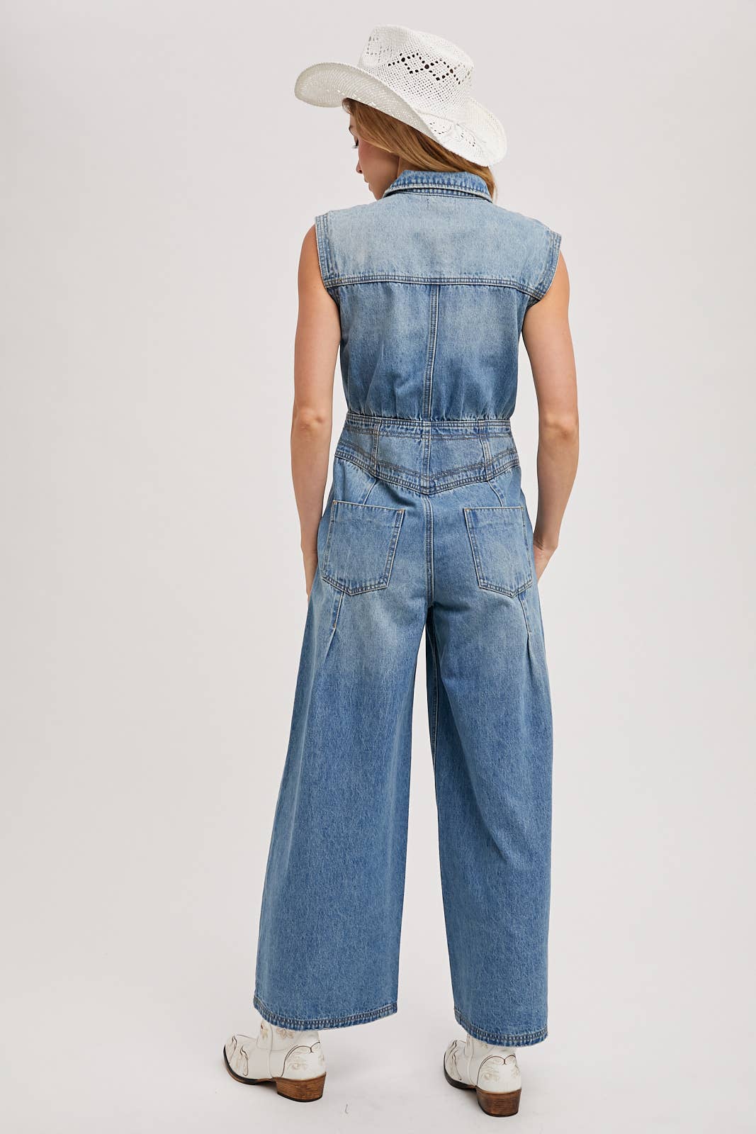 DENIM SLEEVELESS SHIRT JUMPSUIT: MED.WASH